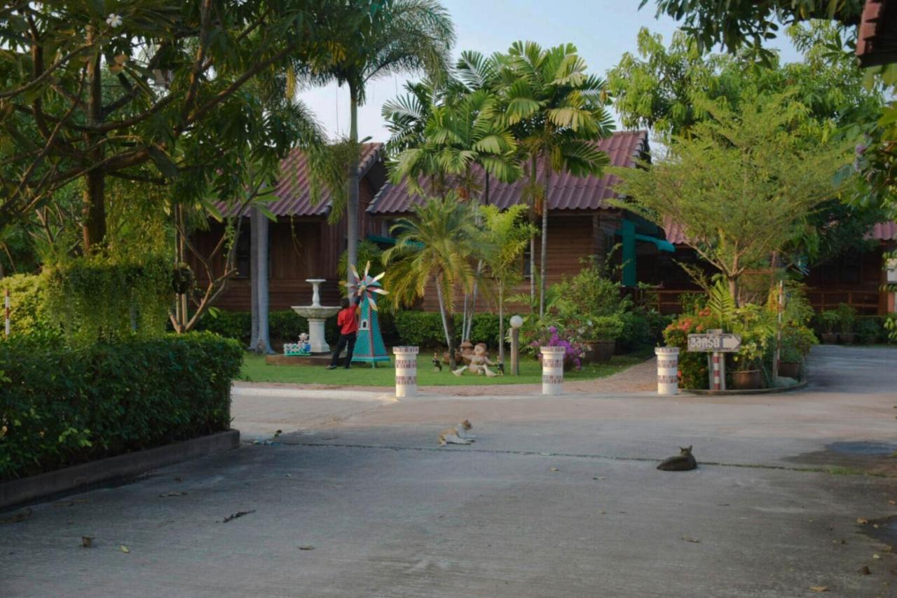 Mg Guesthouse Sukhothai Eksteriør billede